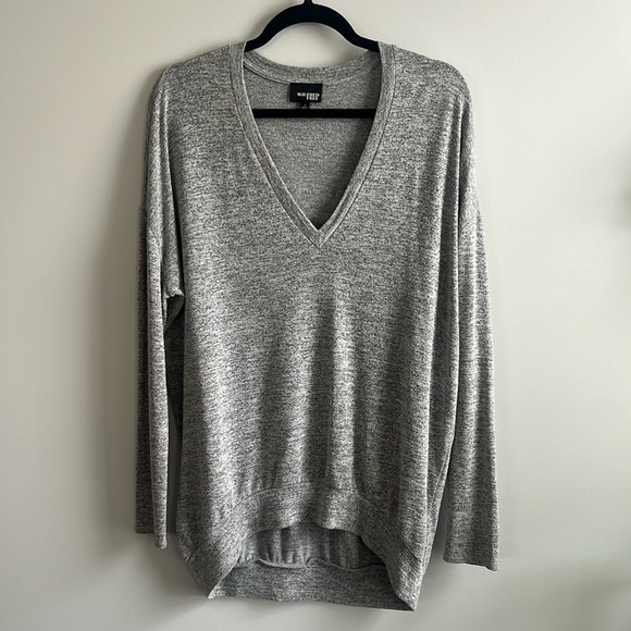 ARITZIA Wilfred Free v neck sweater - Picture 2 of 6